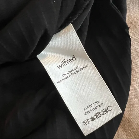 ❌SOLD❌ Aritzia Wilfred Black Celesse Midi Skirt - Picture 6 of 8